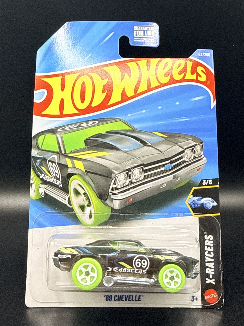 '69 Chevelle (X-Raycers, Black) 1:64 diecast