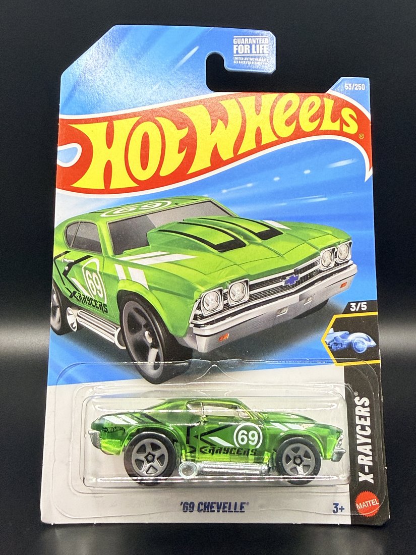 '69 Chevelle (X-Raycers, Green) 1:64 diecast