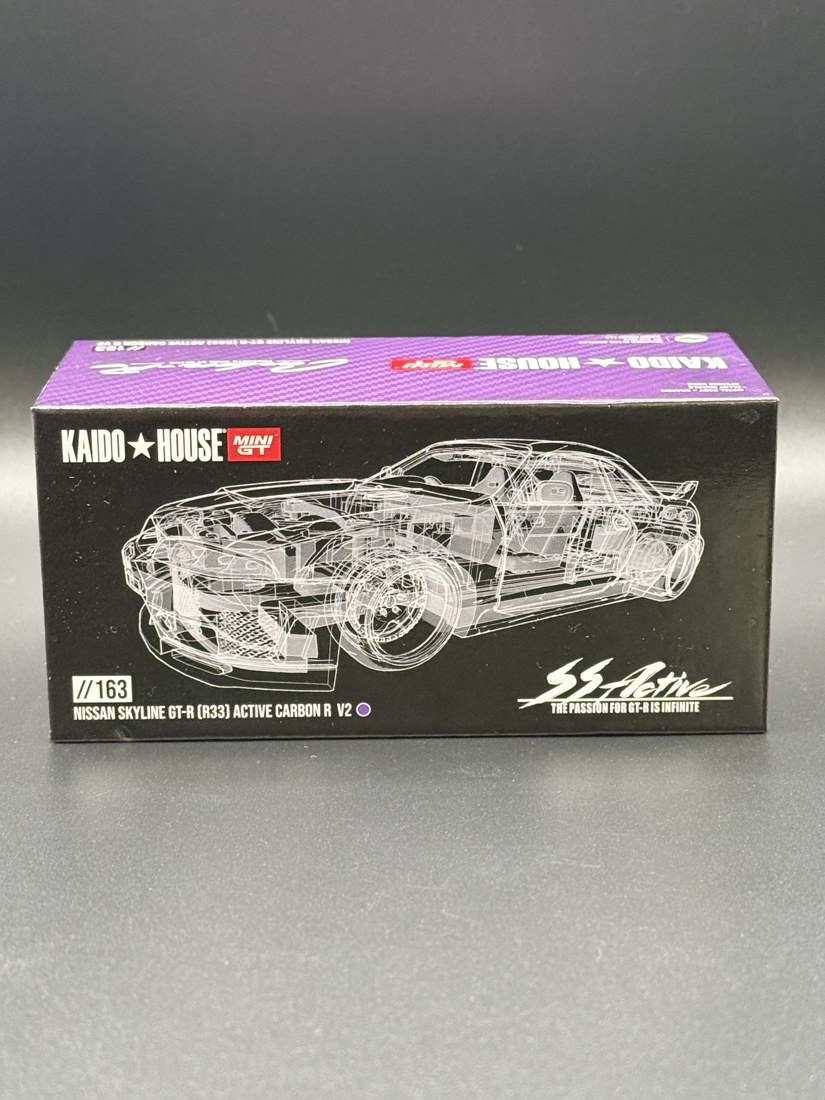 Skyline GT-R (R33) Active Carbon R V2 1:64 diecast